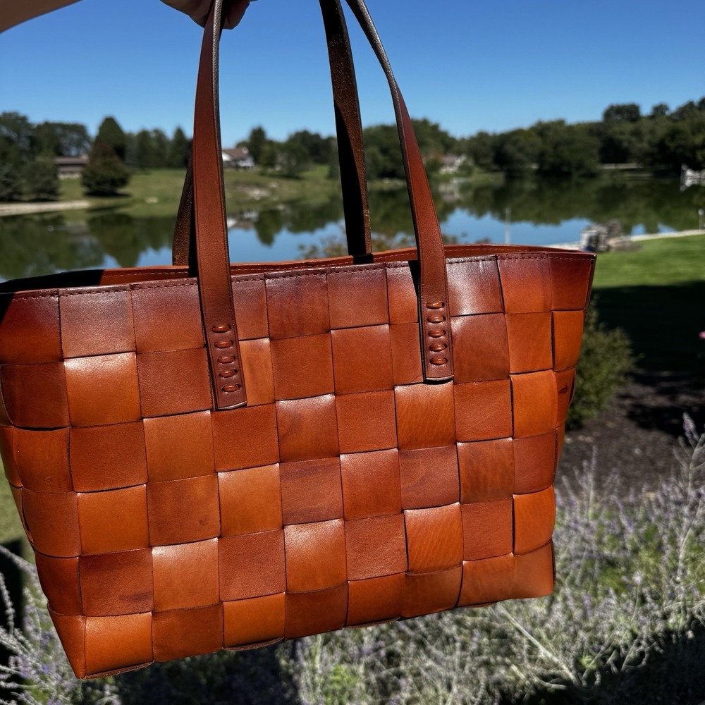 Dragon Diffusion Artisan Crafted Hand Woven Brown Leather Carryall Tote Purse - Picture 4 of 16